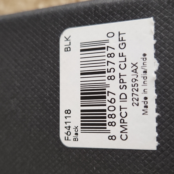 NWT IOB Coach Men's Wallet and Key Holder Set - Picture 13 of 13